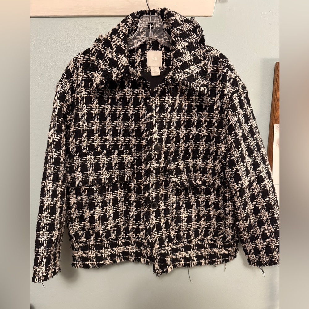 H&M houndstooth size small frayed edge jacket